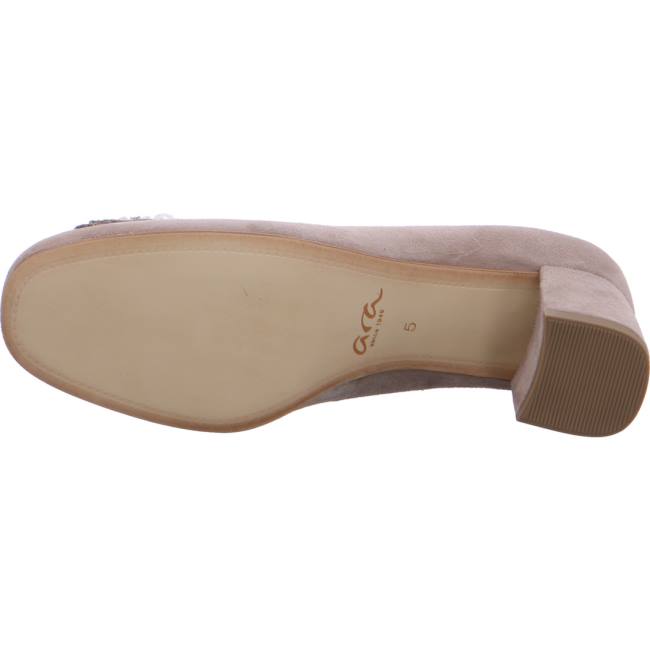 Beige Ara Shoes Courts Brighton Women's Pumps | ARA673PDK